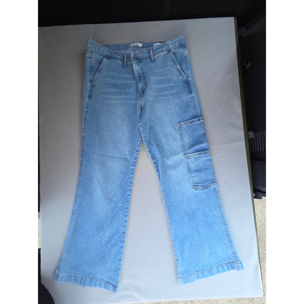 Jessica Simpson Women Light Wash Cargo Bootcut Jeans Size 14/32 Utility Pocket